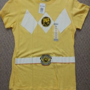 NWT!🙌 yellow Power Ranger shirt